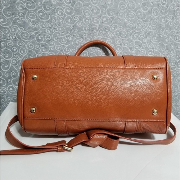 🆕 Terzetto Cognac Loreto Brown
Pebbled Leather Satchel Bag with Gold Hardware - Picture 4 of 12